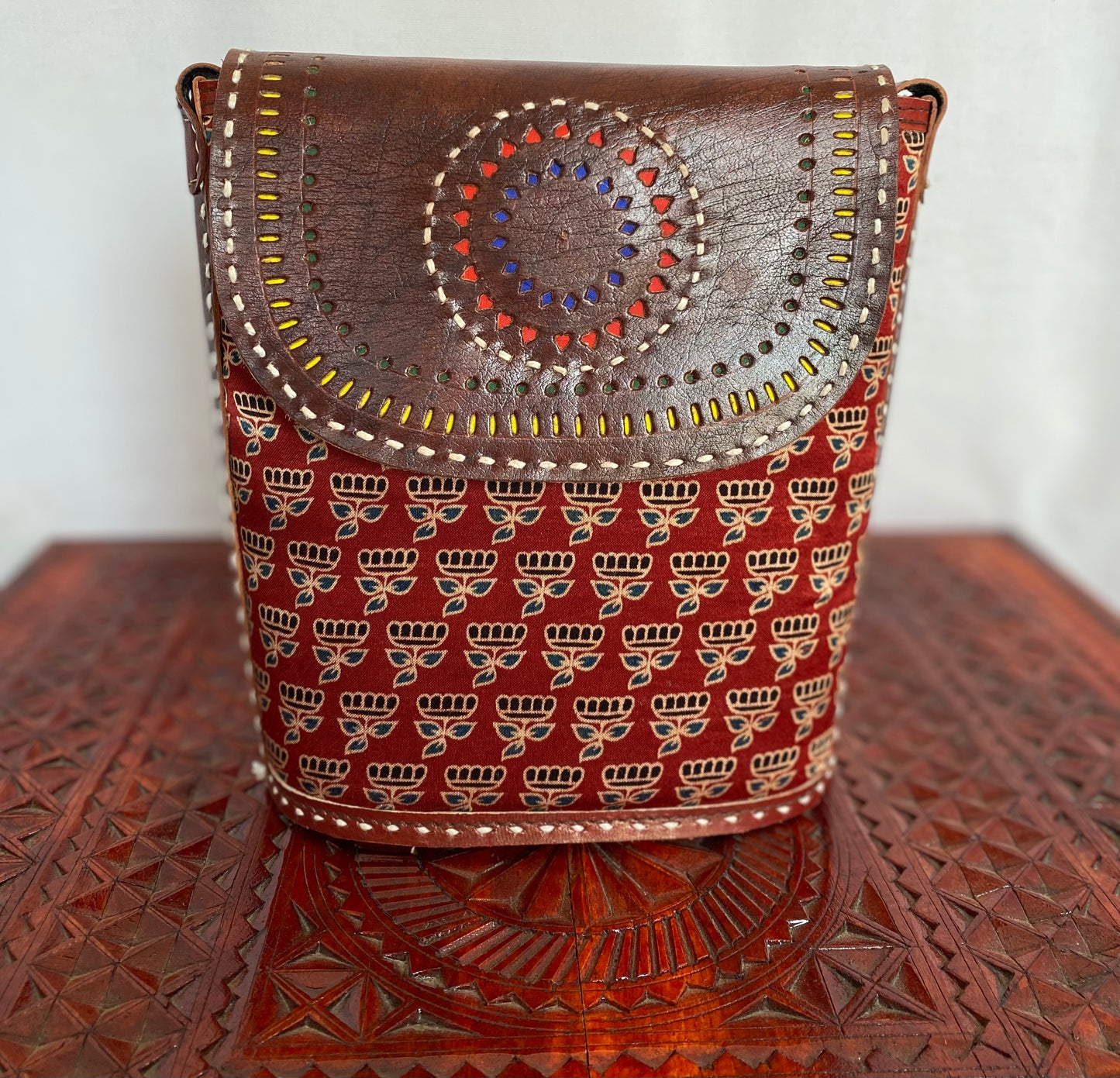 Baalti - The Maroon Bucket Sling